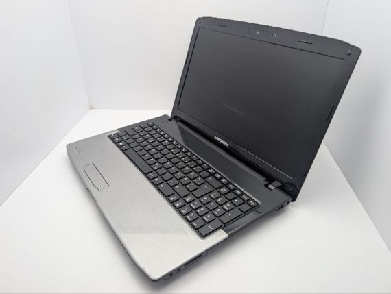 Ноутбук Medion Akoya E6234 / 15.6" (1366x768) TN / Intel Core i3-2310M (2 (4) ядра по 2.1 GHz) / 6 GB DDR3 / 250 GB HDD / Intel HD Graphics 3000 / WebCam / DVD-ROM / АКБ не держит б/у | Зображення 6