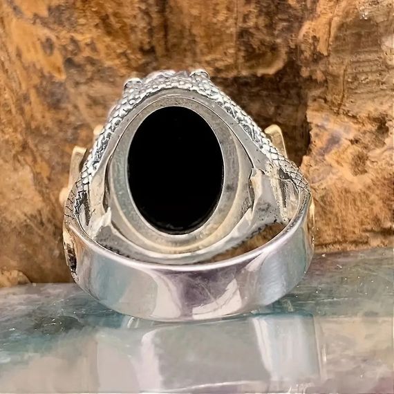 Сріблястий чоловічий перстень з мечами і чорним каменем розмір 20 LuxAurum001 | Зображення 3