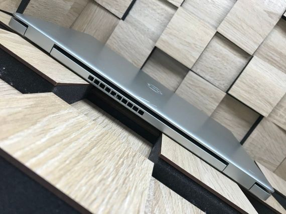Ноутбук Б-клас Dell Inspiron 3501 / 15.6" (1366x768) TN / Intel Core i5-1135G7 (4 (8) ядра по 2.4 - 4.2 GHz) / 8 GB DDR4 / 192 GB SSD / Intel Iris Xe Graphics / WebCam б/в | Зображення 6