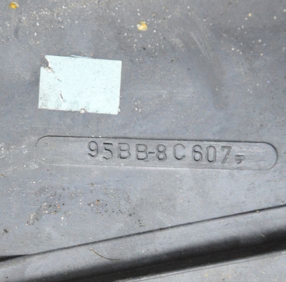 Вентилятор радіатора в зборі Ford Mondeo III 2000-2007 Вентилятор радіатора з дифузором Форд 95BB8146AB | Зображення 3