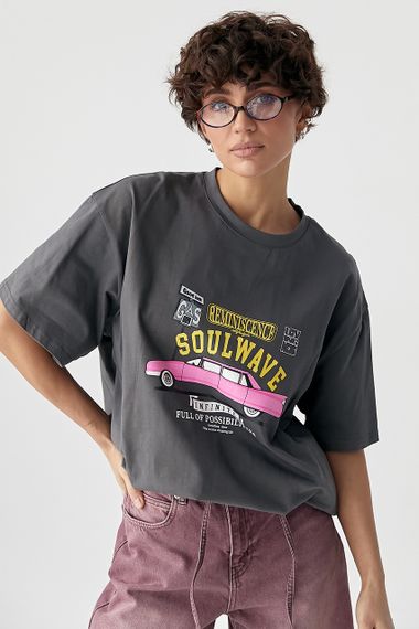 Футболка вільного фасону  із принтом авто - темно-сірий цвет, ONE SIZE (є розміри) | Зображення 4