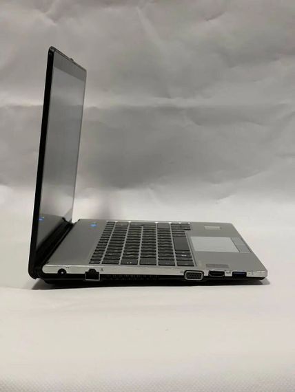Ноутбук Fujitsu-Siemens LifeBook S935 / 13.3" IPS touch / Intel Core i5-5300U (2(4) ядра 2.3-2.9 GHz) / 8GB DDR3 / 256GB SSD / HD Graphics 5500б/у | Зображення 6