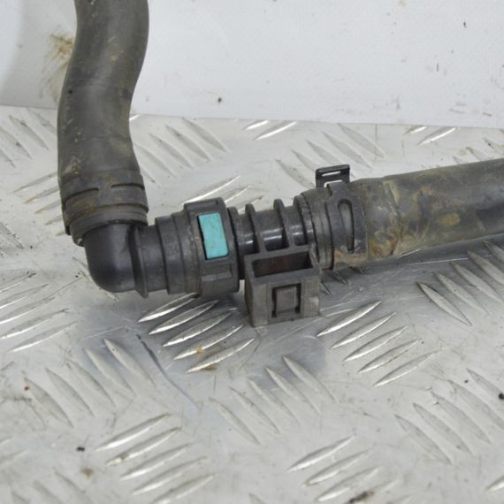 Патрубок системи охолодження 1.0 EcoBoost Ford Fiesta MK7 Трубка шланг води Форд Фіеста C1B118K580BD | Зображення 2