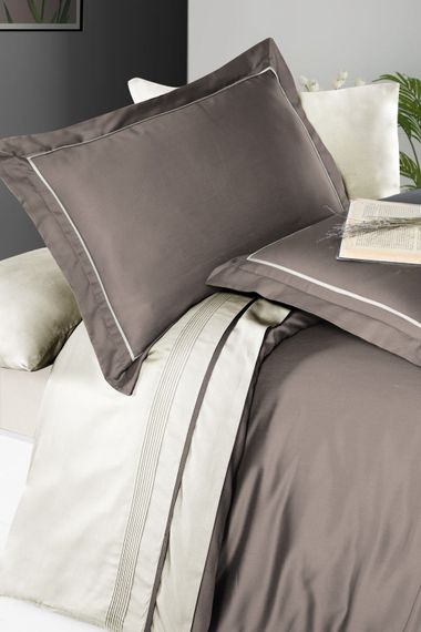 Постельное белье First Choice Deluxe Satin 200 х 220 см Serenity Mink Cream | Зображення 1