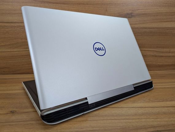Игровой ноутбук Dell G7 7588 / 15.6" (1920x1080) IPS / Intel Core i7-8750H (6 (12) ядер по 2.2 - 4.1 GHz) / 16 GB DDR4 / 512 GB SSD / nVidia GeForce GTX 1060, 6 GB GDDR5, 192-bit / WebCam / Windows 10 б/у + Подарок Беспроводная мышь / USB | Зображення 6
