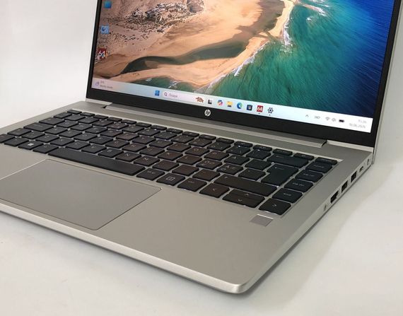 Ультрабук HP ProBook 445 G8 / 14" (1920x1080) IPS / AMD Ryzen 3 5400U (4 (8) ядра по 2.6 - 4.0 GHz) / 8 GB DDR4 / 256 GB SSD / AMD Radeon RX Vega 6 Graphics / WebCam / Win 11 Pro б/в + Подарунок Флеш-накопичувач Kingston DataTraveler Exodia S 64 ГБ | Зображення 8