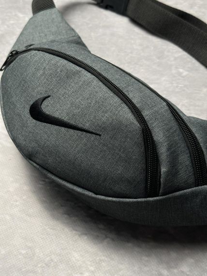 Бананка темно-сірий меланж Nike із чорним лого | Зображення 2