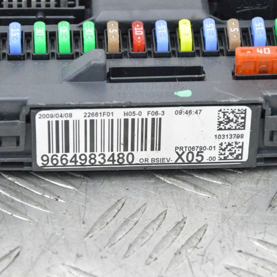Блок запобіжників BSIEV-X05 Peugeot 207 2009-2013 Модуль БСІ Пежо 207 9664983480 | Зображення 1