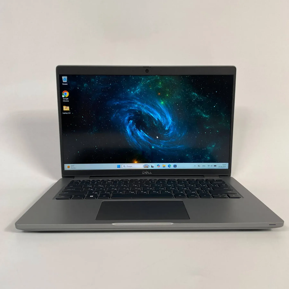 Ультрабук Dell Latitude 5430 / 14" (1920x1080) IPS / Intel Core i5-1245U (10 (12) ядер по 1.2 - 4.4 GHz) / 16 GB DDR4 / 256 GB SSD / Intel Iris Xe Graphics / HDMI / WebCam б/в + Подарунок Бездротова миша / USB | Зображення 1