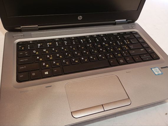 Ноутбук Б-клас HP ProBook 640 G2 / 14" (1366x768) TN / Intel Core i5-6300U (2 (4) ядра по 2.4 - 3.0 GHz) / 8 GB DDR4 / 500 GB HDD / Intel HD Graphics 520 / WebCam / АКБ не тримає б/в | Зображення 7