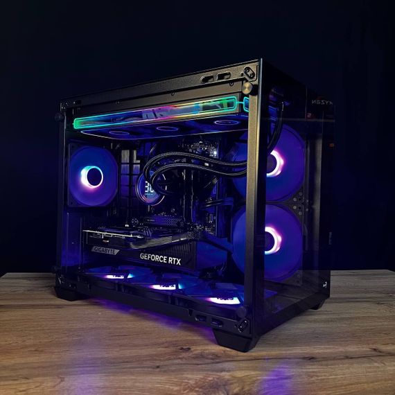 Збірка на замовлення: ігровий ПК AeroCool Dryft Mini Tower / AMD Ryzen 7 7800X3D (8 (16) ядер по 4,2 - 5,0 ГГц) / 32 ГБ DDR5 / 2000 ГБ SSD M.2 / nVidia GeForce RTX 5070, 12 ГБ GDDR7, 192-bit / 750 Вт | Зображення 2