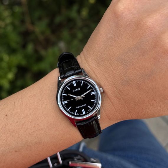 Жіночий годинник Casio LTP-V005L-1A | Зображення 3