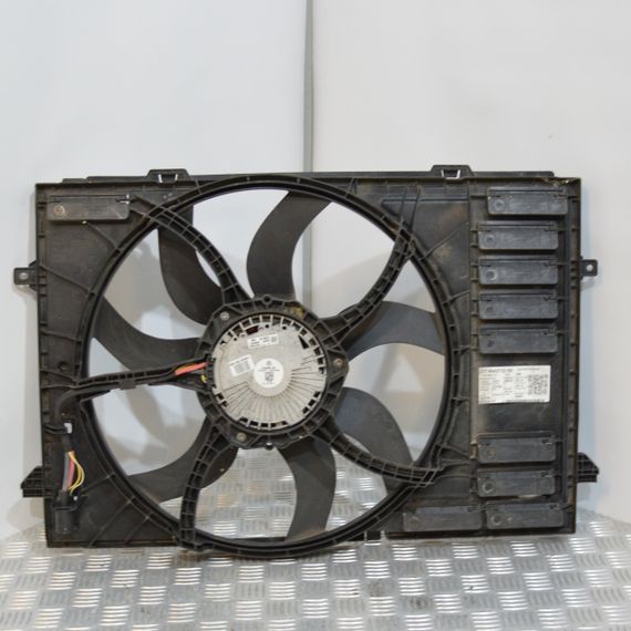 Вентилятор радіатора в зборі Volkswagen Transporter T5 T6 2009-2024 Вентилятор радіатора Фольксваген т5 т6 7E0121205F | Зображення 1