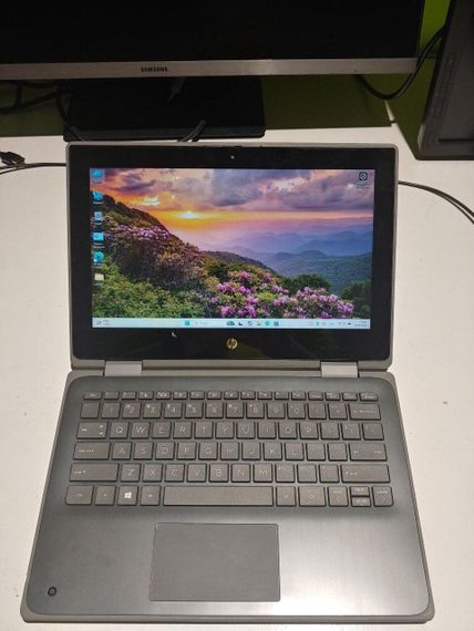 Нетбук-трансформер Б-клас HP ProBook x360 11 G6 EE / 11.6" (1366x768) TN Touch / Intel Core i5-10210Y (4 (8) ядра по 1.0 - 4.0 GHz) / 8 GB DDR3 / 128 GB SSD / Intel UHD Graphics / WebCam / Win 11 Pro б/в | Зображення 1