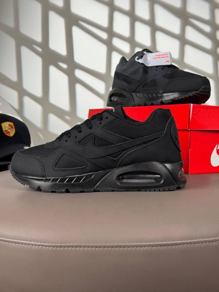 Кросівки чоловічі Air Max IVO All Black весна / осінь A4551 | Зображення 4