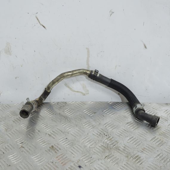 Патрубок системи охолодження 2.7 HDI Citroen C5 C6 Трубка шланг води радіатора Сітроен 4U3Q-8548-BB