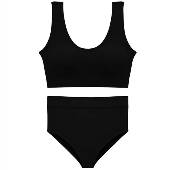 Жіночий комплект спідньої білизни в рубчик S/M Чорний (1440)