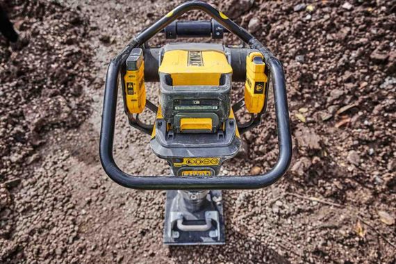 Вібротрамбовка акумуляторна POWERSHIFT DeWALT DCPS660N | Зображення 4