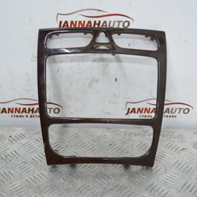 Накладка радіо Mercedes-Benz C-Class W203 Консоль рамка радіо Мерседес С Класс в203 2036805239