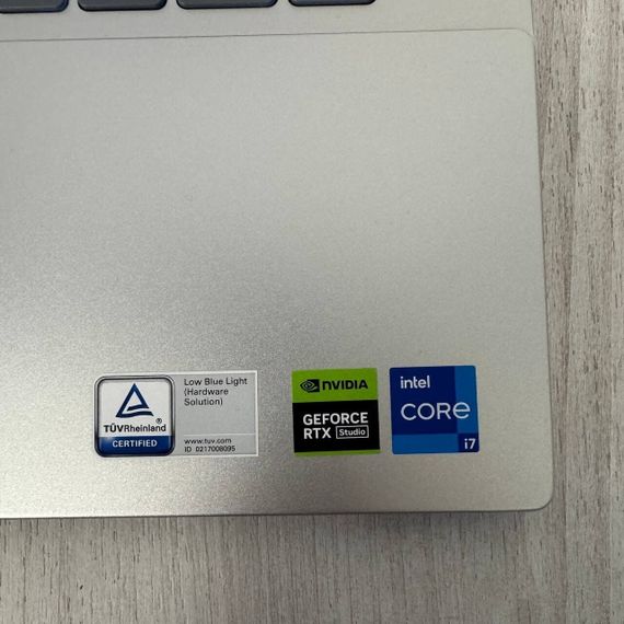 Игровой ноутбук Dell Inspiron 7630 / 16" (2560x1600) IPS / Intel Core i7-13700HX (16 (24) ядер по 2.1 - 5.0 GHz) / 16 GB DDR5 / 512 GB SSD / nVidia GeForce RTX 4060, 8 GB GDDR6, 128-bit / WebCam б/у | Зображення 4