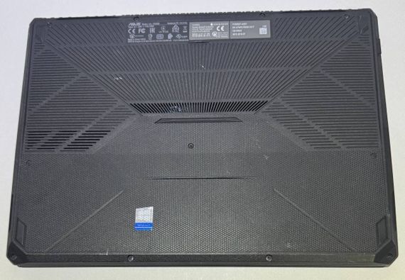 Ігровий ноутбук Asus TUF FX505DT / 15.6" (1920x1080) IPS / AMD Ryzen 5 3550H (4 (8) ядра по 2.1 - 3.7 GHz) / 32 GB DDR4 / 1000 GB SSD / nVidia GeForce GTX 1650, 4 GB GDDR5, 128-bit / WebCam б/в | Зображення 3