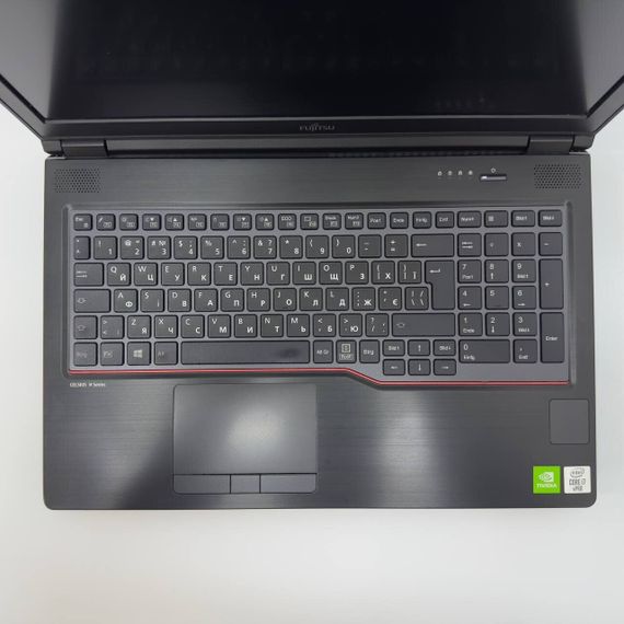 Мобильная рабочая станция Fujitsu Celsius H7510 / 15.6" (1920x1080) IPS / Intel Core i7-10850H (6 (12) ядер по 2.7 - 5.1 GHz) / 16 GB DDR4 / 512 GB SSD / nVidia Quadro T1000, 4 GB GDDR6, 128-bit / WebCam / HDMI б/у + Подарок Мышка и коврик | Зображення 3