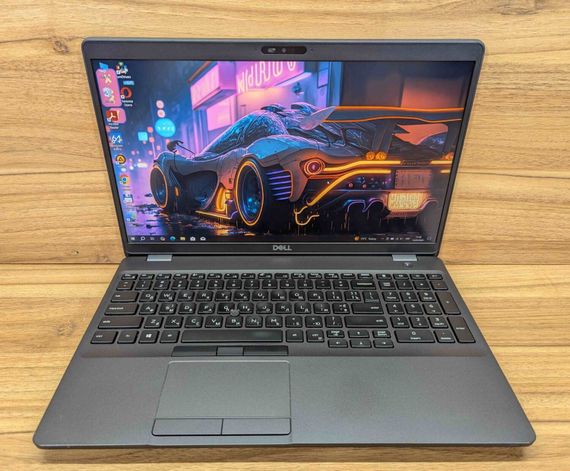 Ультрабук Dell Latitude 5501 / 15.6" (1920x1080) IPS / Intel Core i5-9400H (4 (8) ядра по 2.5 - 4.3 GHz) / 8 GB DDR4 / 256 GB SSD / Intel UHD Graphics 630 / WebCam / HDMI / Windows 10 б/у + Подарок Беспроводная мышь / USB | Зображення 1