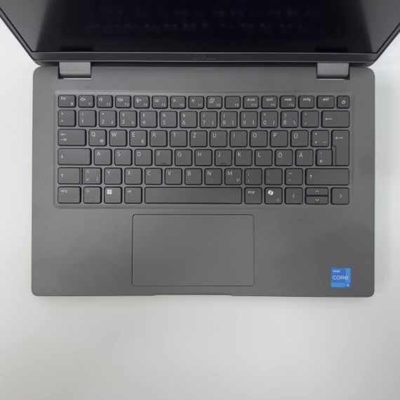 Ноутбук Dell Latitude 3450 / 14" (1920x1080) IPS / Intel Core i5-1335U (10 (12) ядер по 3.4 - 4.6 GHz) / 16 GB DDR4 / 256 GB SSD / Intel UHD Graphics / WebCam б/у + Подарок Мышка и коврик | Зображення 3