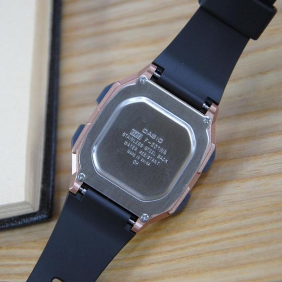 Стильные мужские часы наручные электронные розовые оригинал Casio Collection F-201WAM-5AVEF | Зображення 2