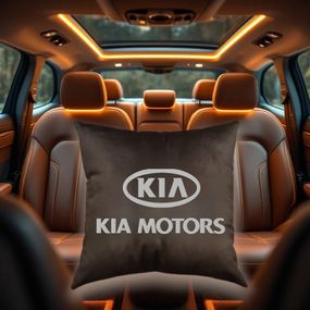 Авто Подушка c вишивкою логотипу марки кіа Kia коричневий автомобілісту 02222