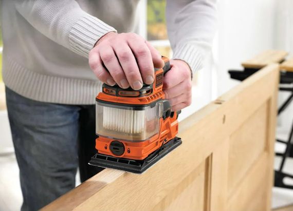 Вібраційна шліфувальна машина Black&Decker KA330EKA | Зображення 1