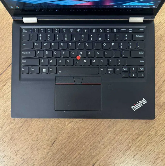 Ноутбук Lenovo ThinkPad X13 Yoga Gen 1 Touch i7 10510U 16GB SSD 250GB UHD Б/В | Зображення 1