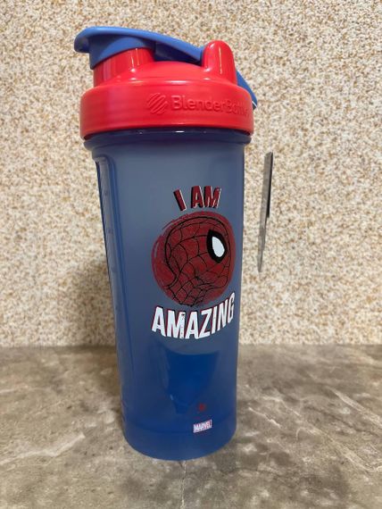 Спортивний шейкер BlenderBottle Classic Loop PRO 28oz/820ml Marvel Spider Man (600558) | Зображення 1