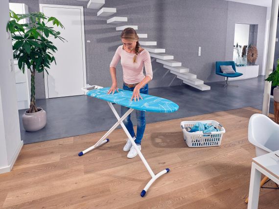 Прасувальна дошка Leifheit AirBoard M Solid 120x38 см, легка термопластикова стільниця, 72563 | Зображення 4