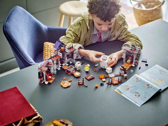 Конструктор LEGO Super Mario Усадьба с приведениями Бу-короля 71436 | Зображення 5