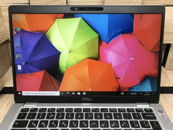 Ультрабук Б-класс Dell Latitude 5411 / 14" (1920x1080) IPS / Intel Core i7-10850H (6 (12) ядра по 2.7 - 5.1 GHz) / 8 GB DDR4 / 240 GB SSD M.2 / Intel UHD Graphics / WebCam / Windows 10 б/у | Зображення 3