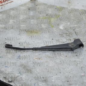 Щіткотримач задній Mercedes W210 універсал 1995-2003 Двірник важіль склоочисника задній Мерседес В210