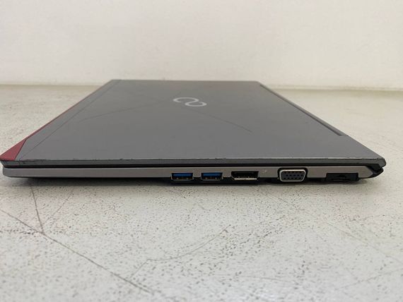 Ноутбук Б-класс Fujitsu LifeBook U745 / 14" (1920x1080) IPS / Intel Core i5-5300U (2 (4) ядра по 2.3 - 2.9 GHz) / 8 GB DDR3 / 128 GB SSD / Intel HD Graphics 520 / WebCam б/у | Зображення 4