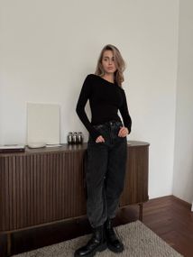 Жіноча класична кофта-лонгслів з віскози приталена чорний колір, розмір 42/46  SH354