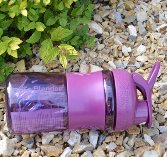 Спортивний шейкер (пляшка) BlenderBottle SportMixer Flip 20oz/590ml Plum | Зображення 5