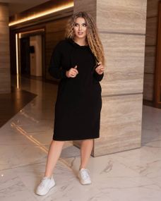 Женское длинное свободное спортивное платье-худи с капюшоном цвет черный, размер 50/52 IS830