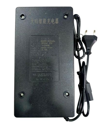 Зарядное устройство SS9106032C, 67.2V 5.0A для электротранспорта | Зображення 3