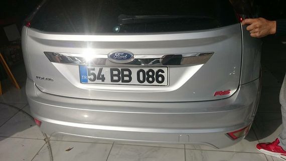 Накладка на крышку багажника (HB, нерж.) для Ford Focus II 2008-2011 гг | Зображення 2