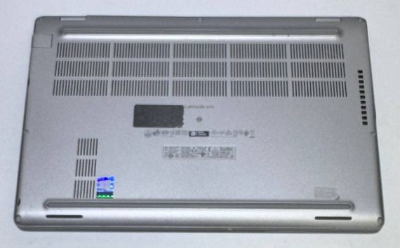 Ноутбук Б-клас Dell Latitude 5510 / 15.6" (1920x1080) IPS / Intel Core i7-10610U (4 (8) ядра по 1.8 - 4.9 GHz) / 16 GB DDR4 / 256 GB SSD / Intel UHD Graphics / WebCam б/в | Зображення 6