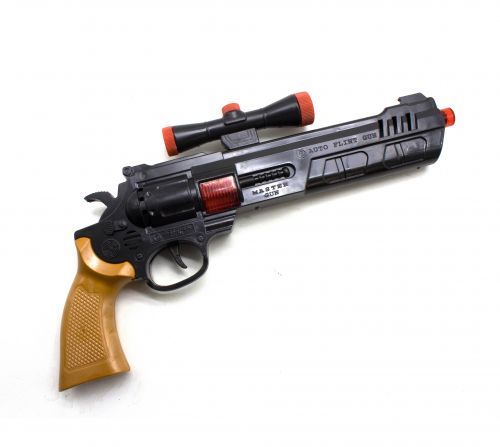 Пистолет-трещотка с прицелом