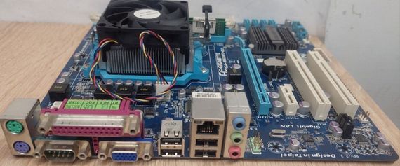 Комплект: Материнская плата Gigabyte GA-M68MT-D3 / Phenom II X2 545 (2 ядра по 3.0 GHz) / 8 GB DDR3 / Intel HD Graphics 2500 / AM3 / Кулер б/у | Зображення 7