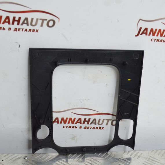 Накладка центральної консолі VW Volkswagen Touareg I рамка куліси КПП Фольксваген Туарег 7L6863916 7L6863916ER