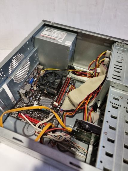 Комплект ПК: KME CX-8062G Tower / AMD Athlon II X2 250 (2 ядра по 3.0 GHz) / 8 GB DDR3 / 250 GB HDD / nVidia  GeForce 7025 Graphics + Монітор Philips 160E/16" (1366x768) TN/1x VGA/VESA 100x100 б/в | Зображення 6