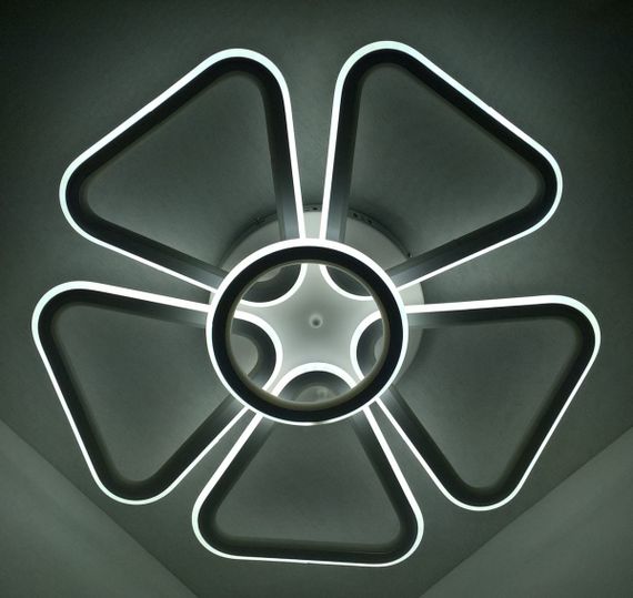 Люстра світлодіодна стельова LED світильник для квартири на стелю лед 25573 Білий 10х62х62 см. | Зображення 1