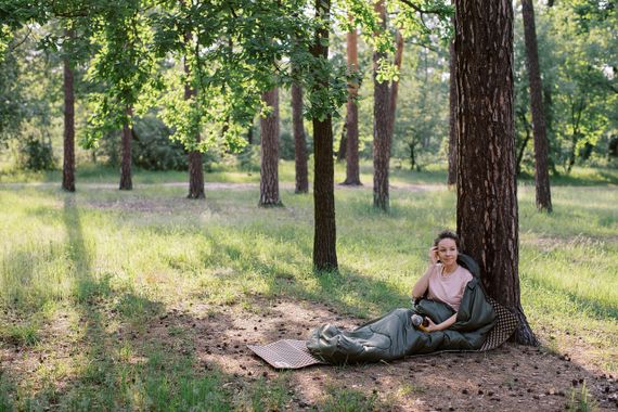 Спальний мішок Totem Hunter кокон лівий olive 220/80-55, літній спальник туристичний для походу і риболовлі | Зображення 1
